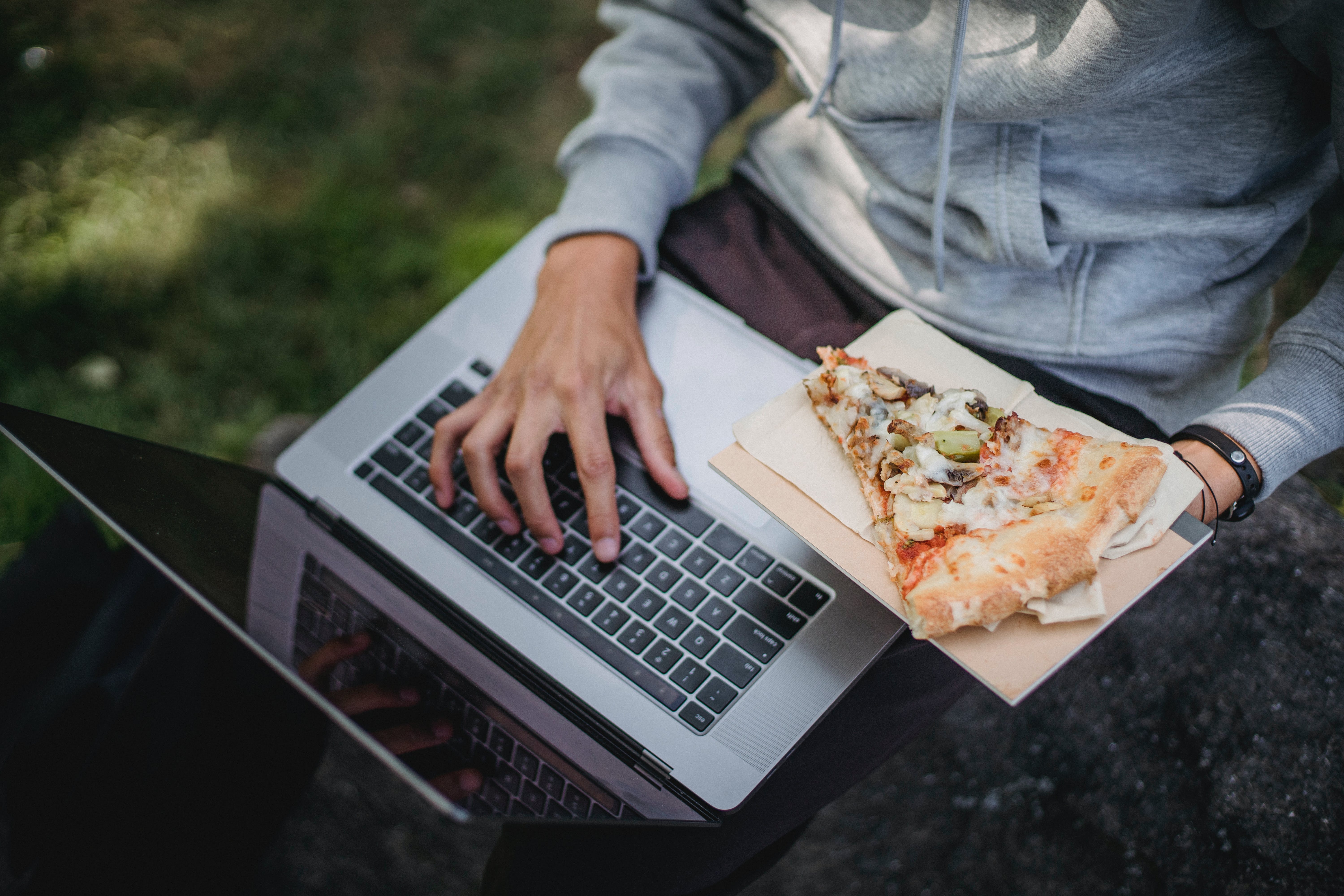 The Lunch and Learn series provides benefited employees with the opportunity to learn more about UMB employee perks and benefits and to broaden professional skills.  