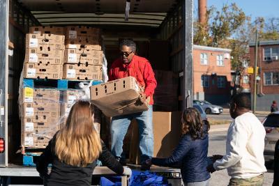 Unloading a turkey