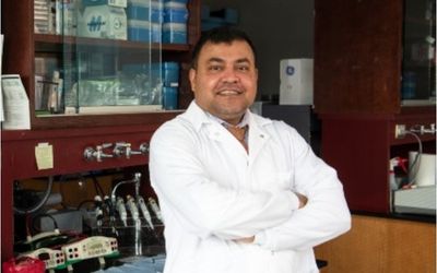 Som Chatterjee, PhD, UMSOD assistant professor, is among researchers describing a significant advancement in the battle against drug-resistant bacteria.